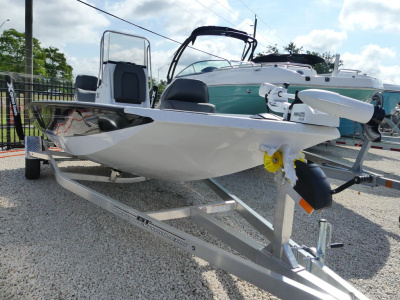 2026 Xpress HYPER-LIFT H20 BAY