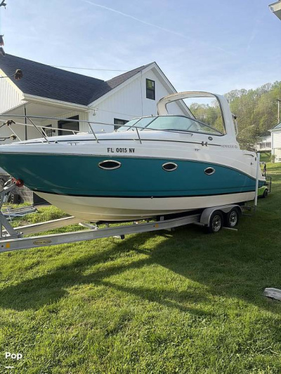 2009 Rinker 260EC