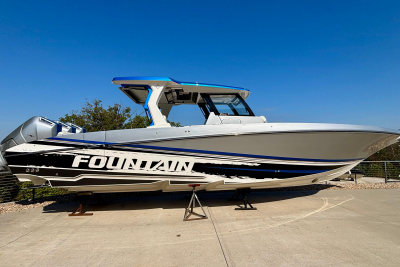 2024 Fountain 38 SCX