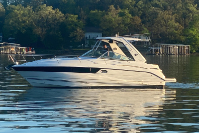 2017 Monterey 355 Sport Yacht