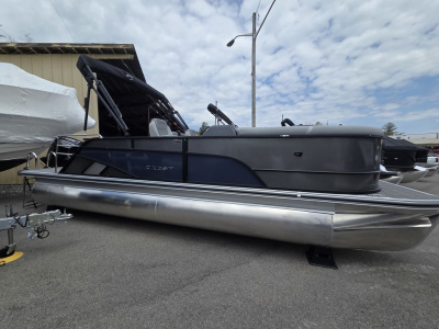 2026 Crest Conquest 230 SLSC Tri-Toon w/200hp and Trailer