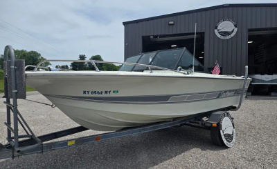 1984 Correct Craft Southwind 20 BR