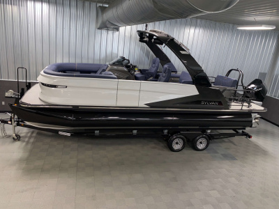 2025 Sylvan 300HP XL V8 Verado