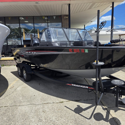 2024 Tracker Targa V19 WT