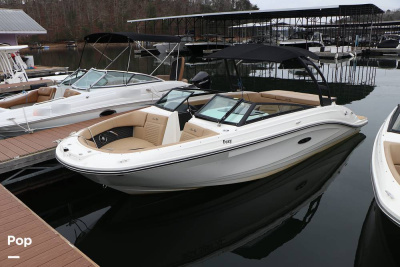 2024 Sea Ray SPX 230