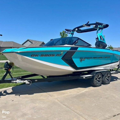 2019 Nautique G23