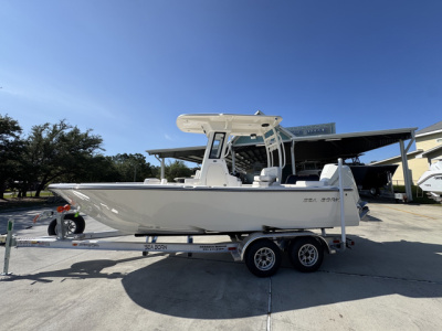 2027 Sea Born LX22 Center Console ES