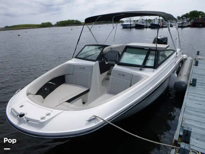 2022 Sea Ray SPX 230 OB