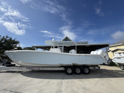 2017 Invincible 39' Open Fisherman