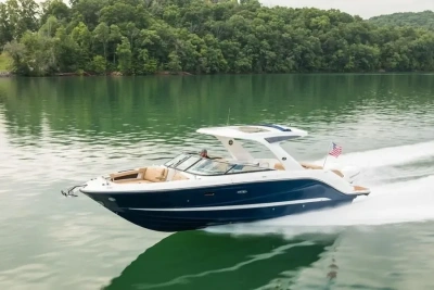 2026 Sea Ray SLX 310 Outboard