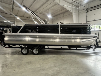 2026 Sun Tracker Party Barge® 22 RF XP3