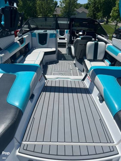 2019 Nautique G23