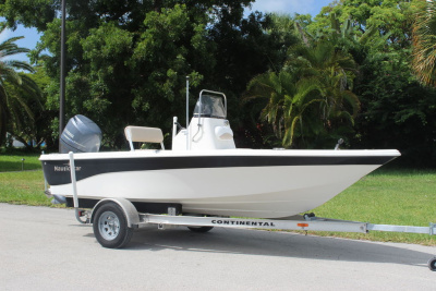 2016 Nautic Star 1810
