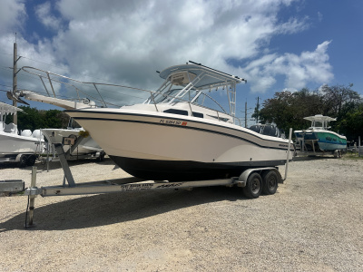 1998 Grady White 248 Voyager