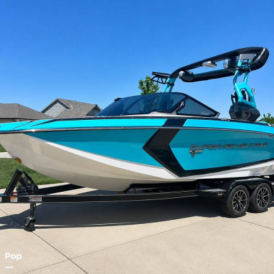 2019 Nautique G23