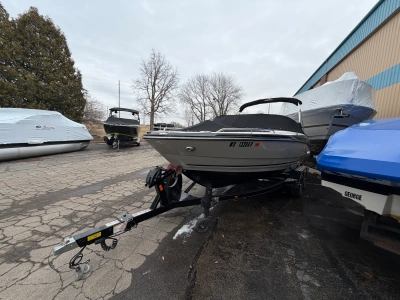 2019 Monterey 224FS
