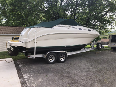 2004 Sea Ray 240 Sundancer