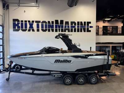 2021 Nautique M240