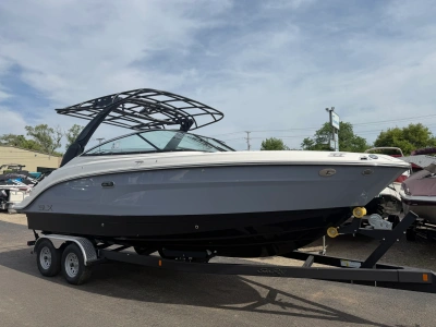 2026 Sea Ray SLX 260