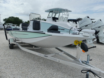 2026 Xpress Hyper-Lift H20 Bay