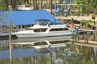 1989 Bluewater Coastal Cruiser 55