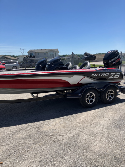 2015 Nitro Z8 DC