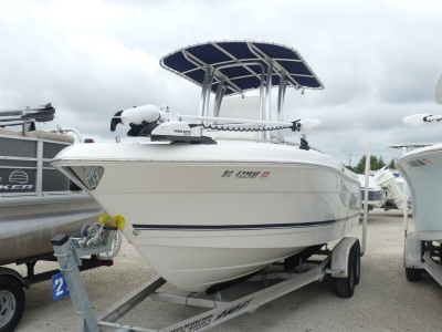2018 Robalo R222