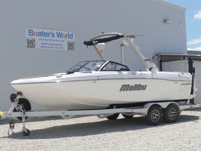 2023 Malibu 23 LSV