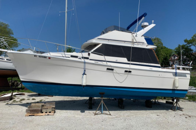 1986 Bayliner 3270