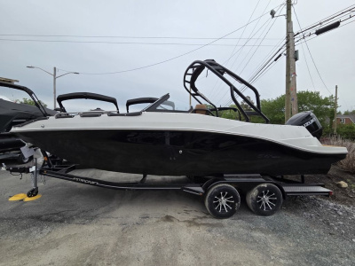 2026 Starcraft SVX 230 DC OB w/250hp and Trailer