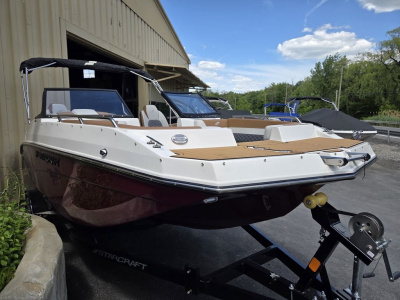 2026 Starcraft SVX 210 IO 200hp and Trailer