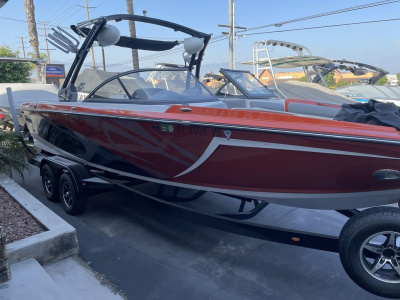 2018 Tige R23