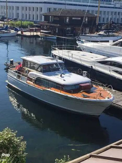 1957 Chris Craft Constellation 38