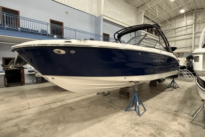 2025 Sea Ray SDX 270