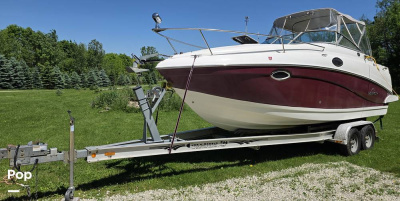 2006 Rinker 250 Express Cruiser