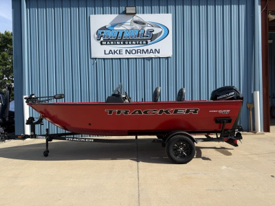 2026 Tracker Pro Guide™ V-16 SC