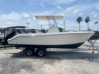 2023 Cobia 237 CC