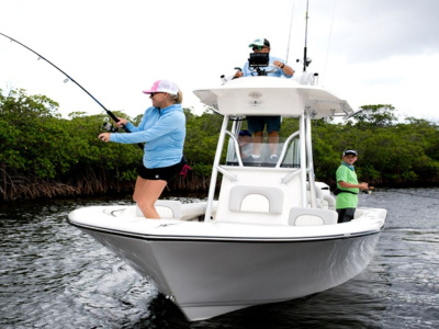 2021 Sea Born LX24 Center Console LE
