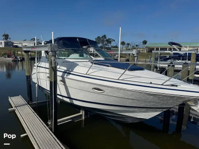 2002 Chris Craft 328 Express