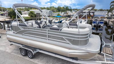 2026 Bennington 22 S Stern Radius