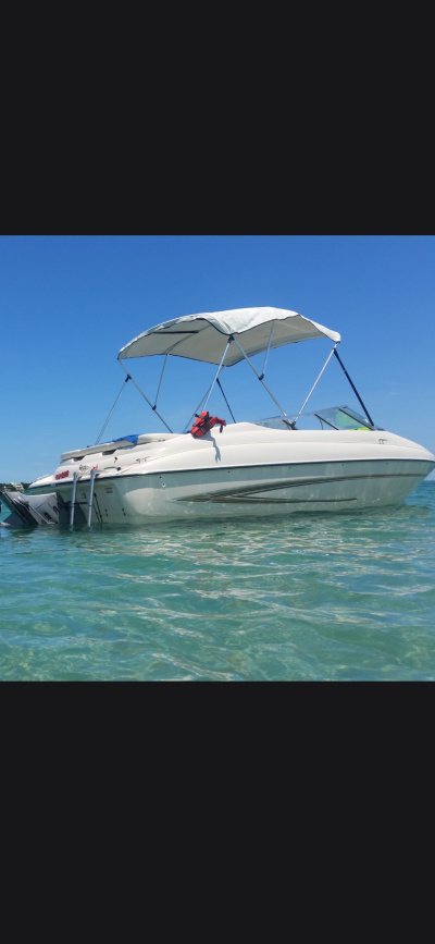2004 Glastron GX185