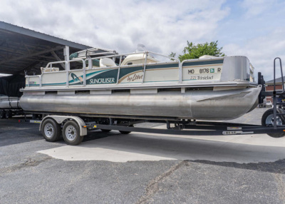 1999 Lowe Trinidad 221
