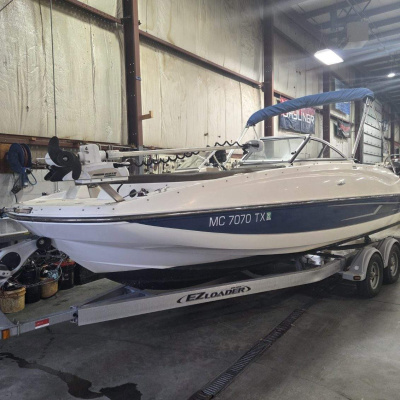 2014 Bayliner 210 DB
