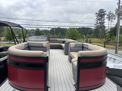 2026 Viaggio Lago V22C V w/2026 Yamaha F115LB - 115HP - 4-Stroke Engine - No Trailer