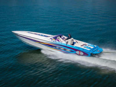 2000 Cigarette 38' Top Gun