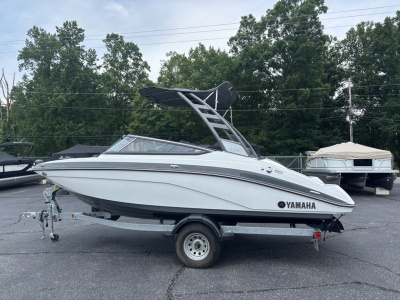 2020 Yamaha AR195