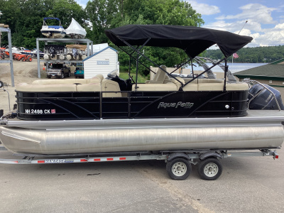 2016 Aqua Patio AP220