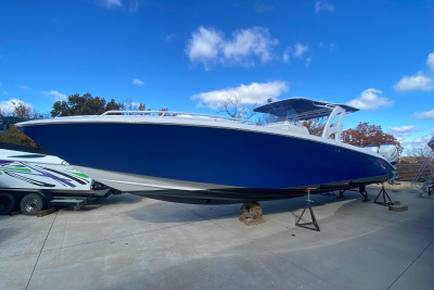 2017 Midnight Express 39S Cuddy
