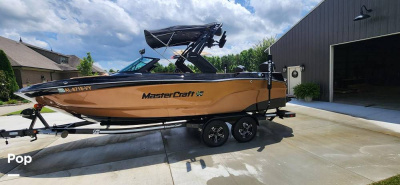 2024 Mastercraft XT23