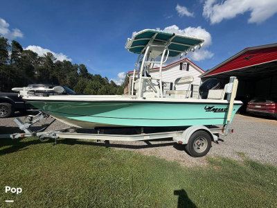 2017 Mako 19CPX